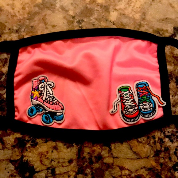 Face mask - Picture 1 of 1